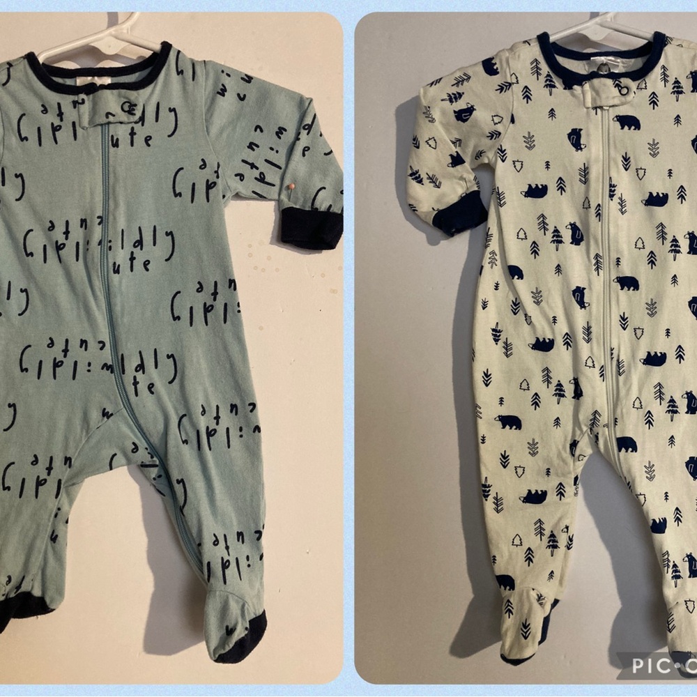 Bundle of Baby Gerber brand One Piece Pajamas (footies)- Blue and Cream {NWOT}